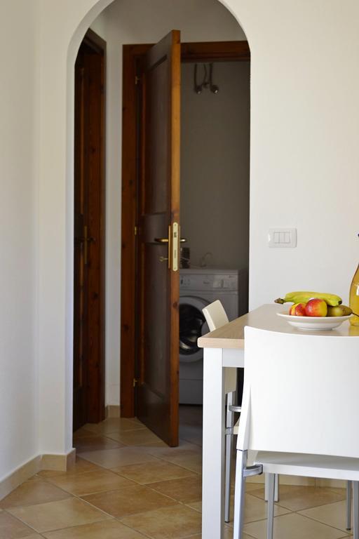 Gf Apartments La Vigna Badesi Luaran gambar