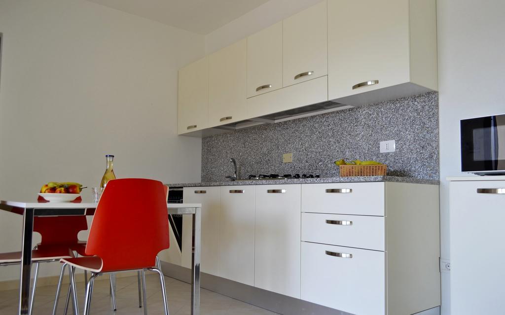 Gf Apartments La Vigna Badesi Bilik gambar