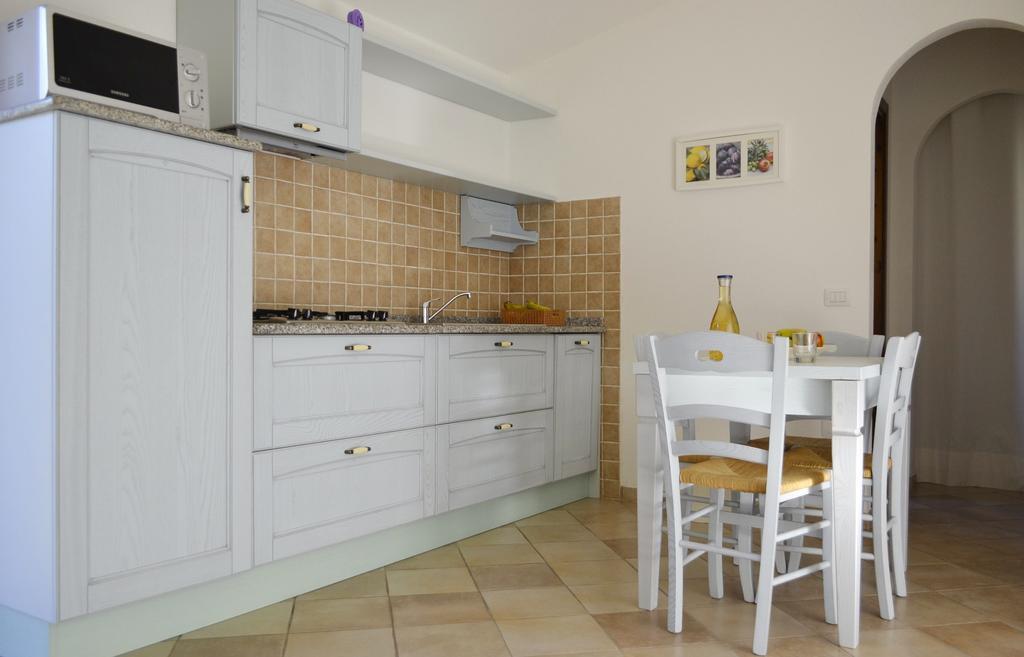 Gf Apartments La Vigna Badesi Bilik gambar