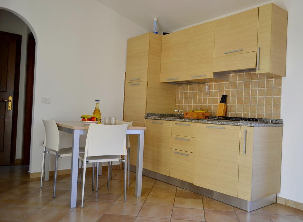 Gf Apartments La Vigna Badesi Bilik gambar